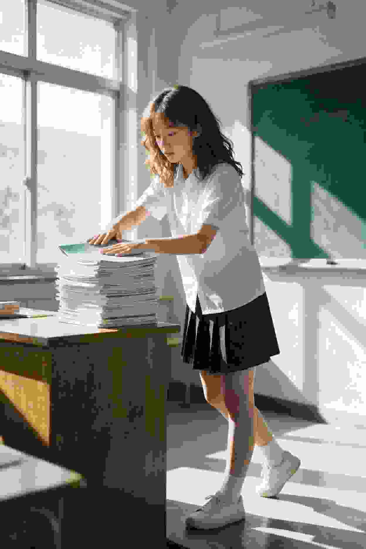 陪读异世界生存记